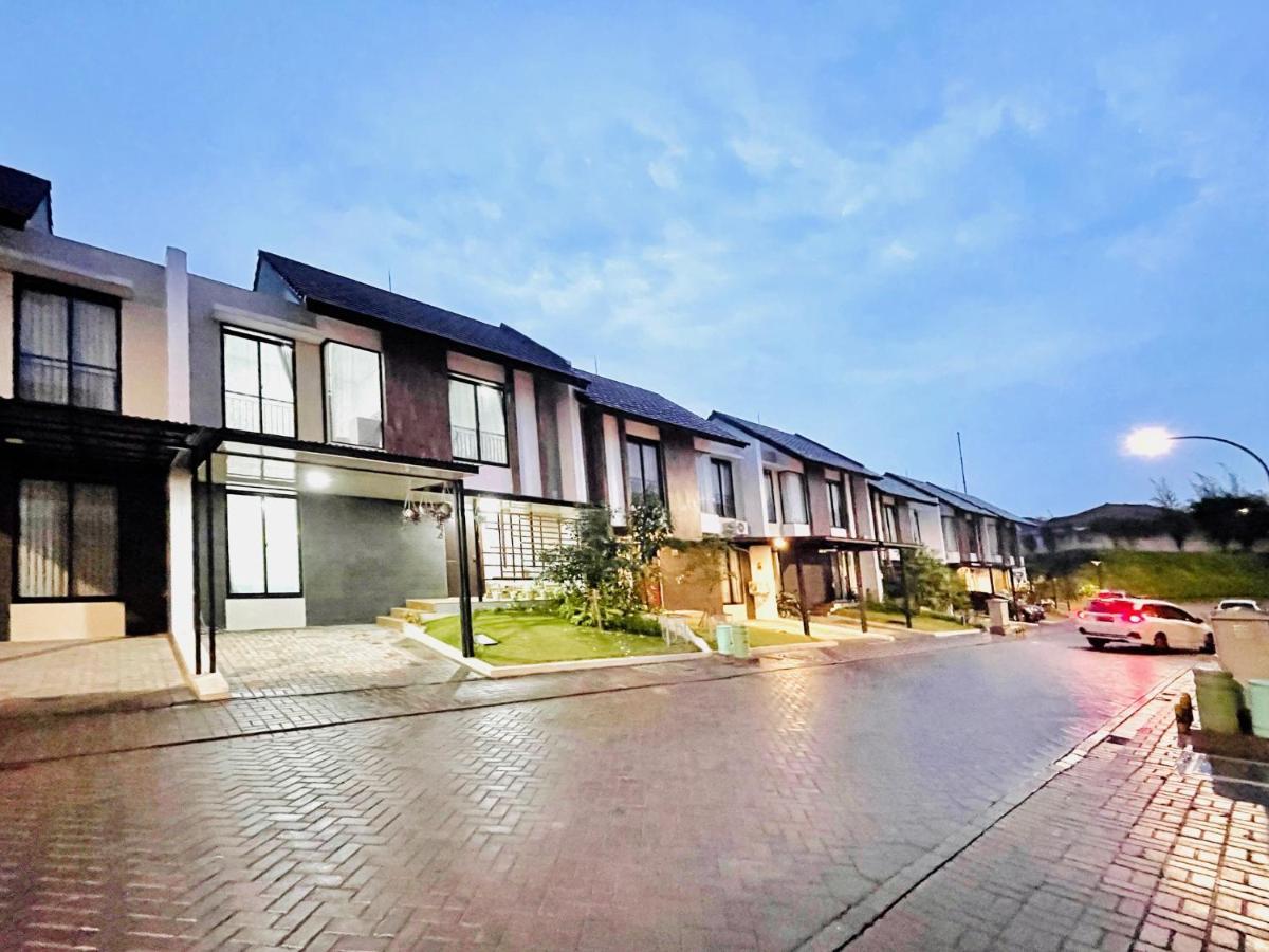 Larisa Homestay Syariah Padalarang Exterior photo